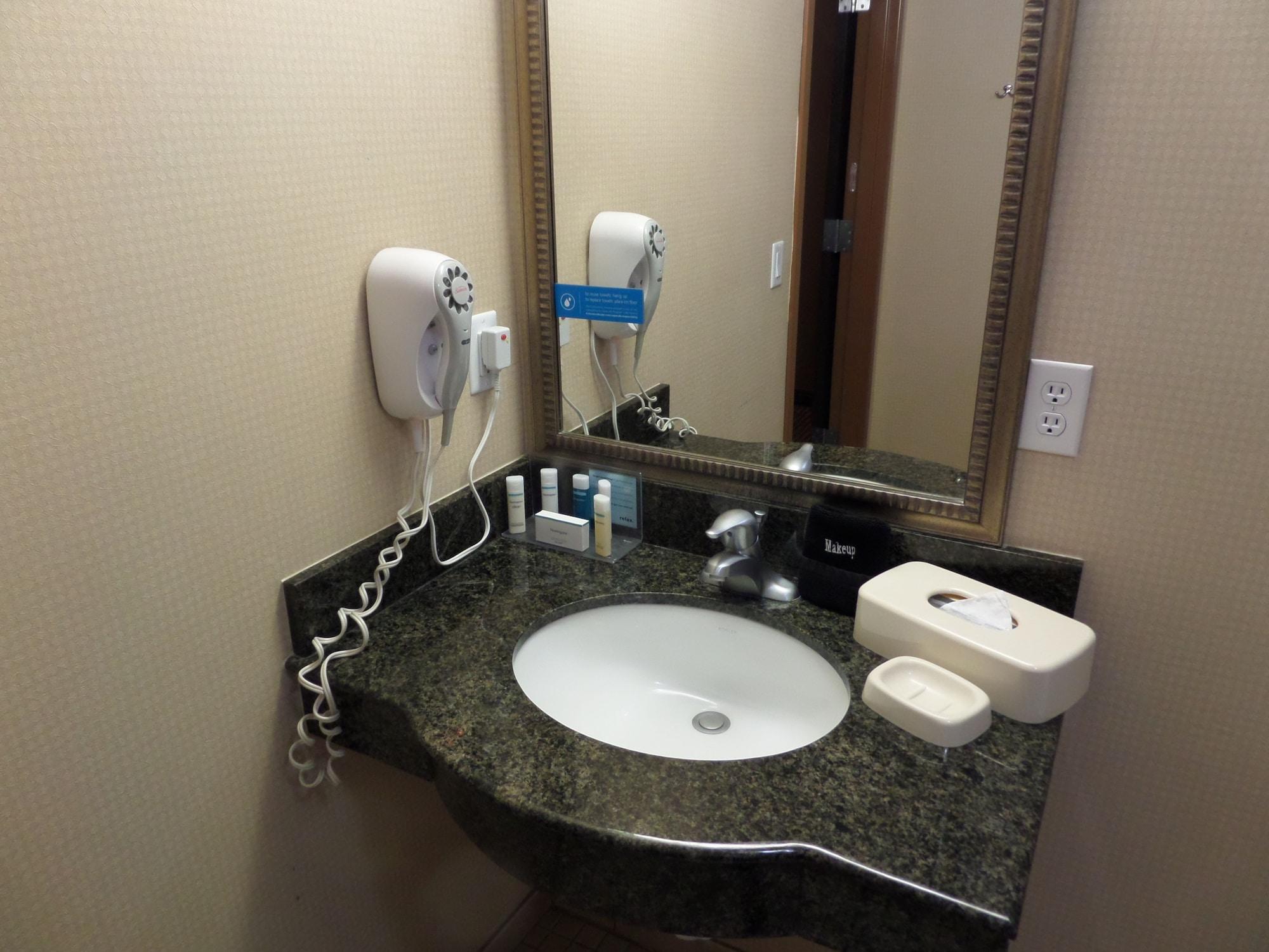 Hampton Inn And Suites Bakersfield / Highway 58 Buitenkant foto
