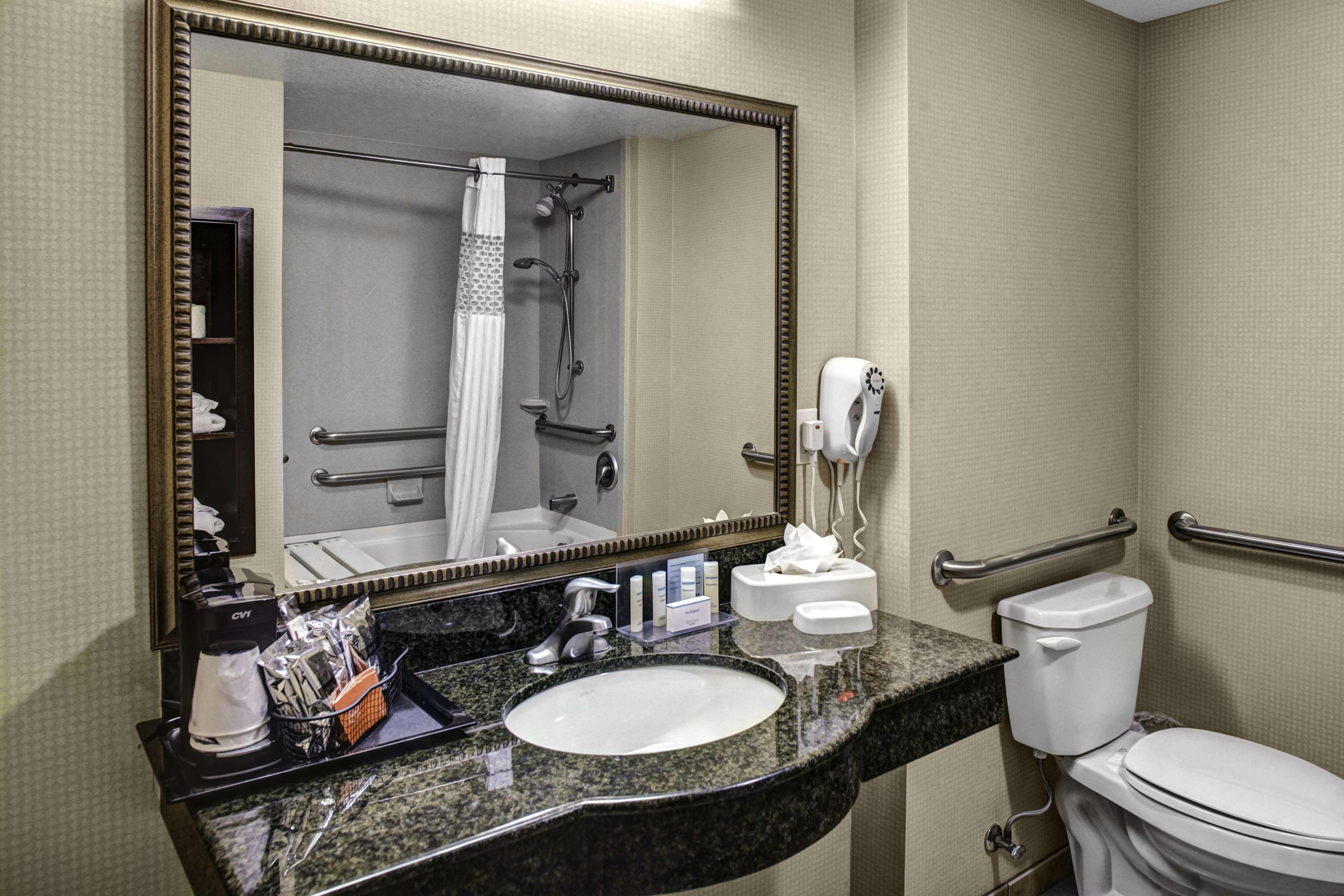 Hampton Inn And Suites Bakersfield / Highway 58 Buitenkant foto