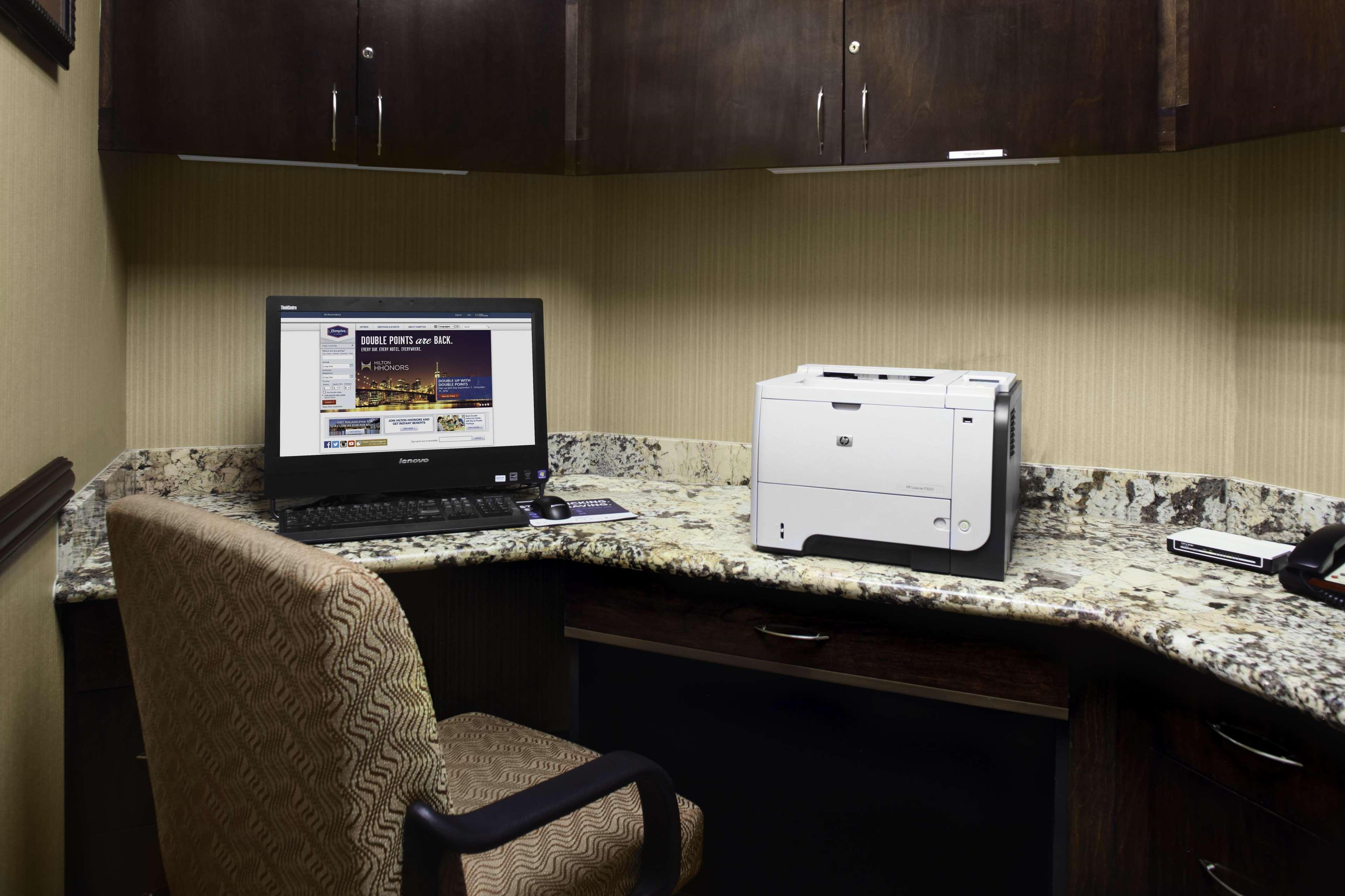 Hampton Inn And Suites Bakersfield / Highway 58 Buitenkant foto