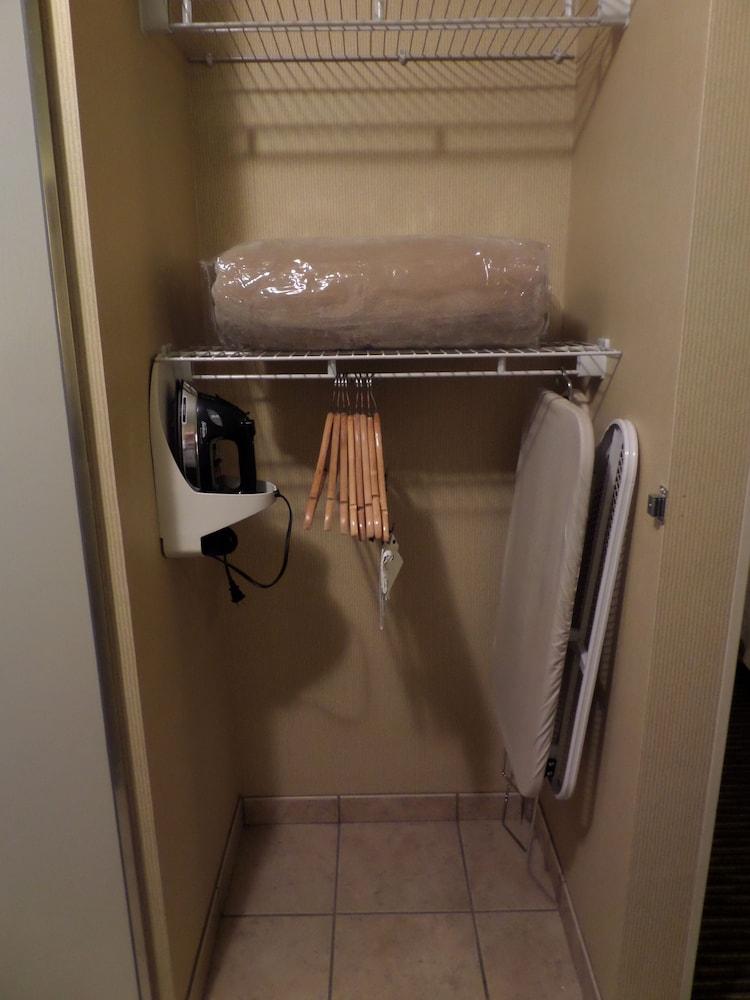 Hampton Inn And Suites Bakersfield / Highway 58 Buitenkant foto
