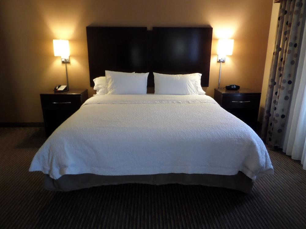Hampton Inn And Suites Bakersfield / Highway 58 Buitenkant foto