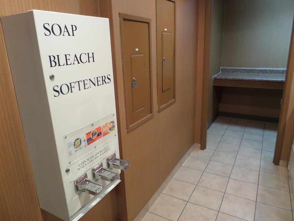 Hampton Inn And Suites Bakersfield / Highway 58 Buitenkant foto